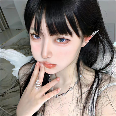 阿克苏伴游女生孛安春的资料